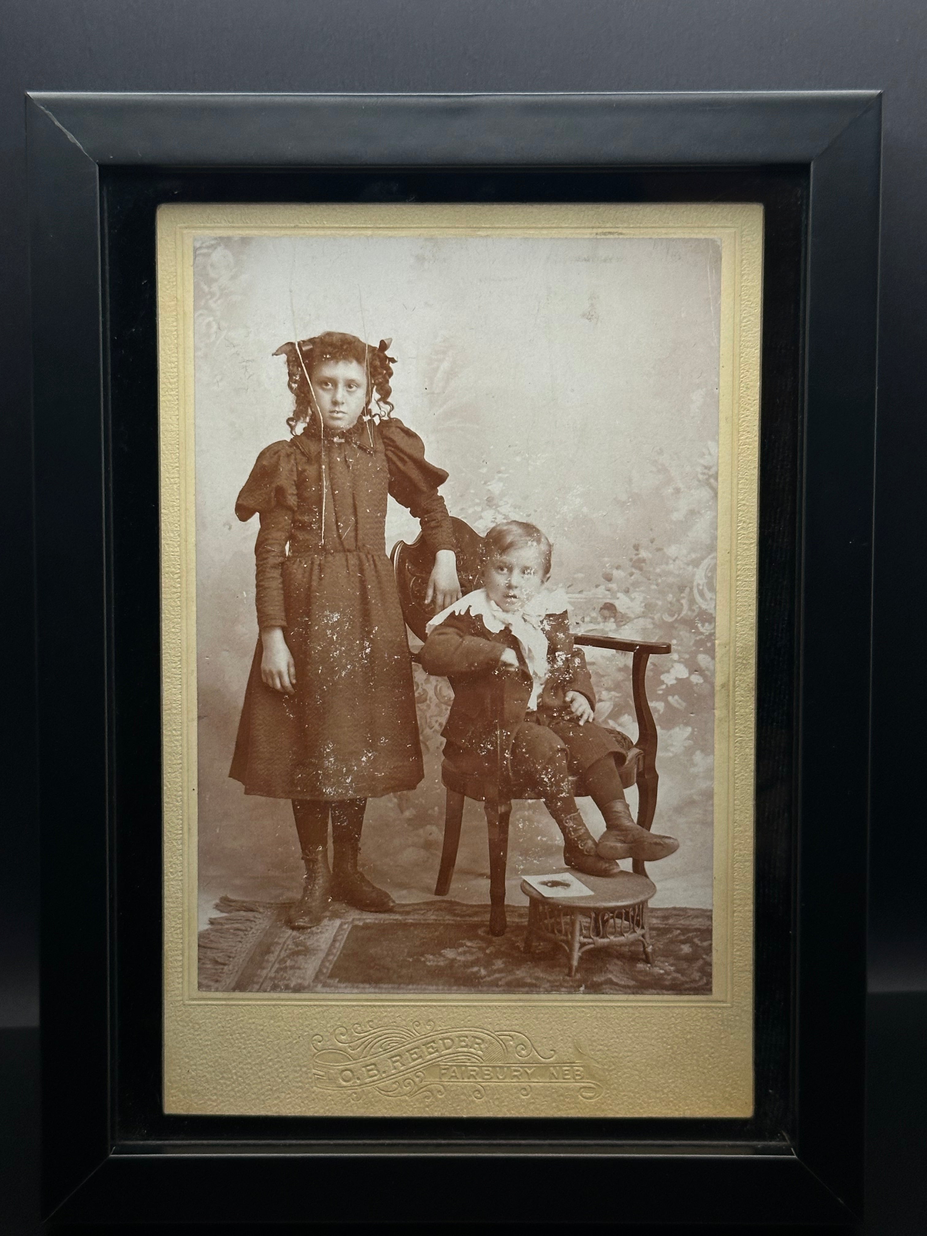 Antique Victorian cabinet card photo