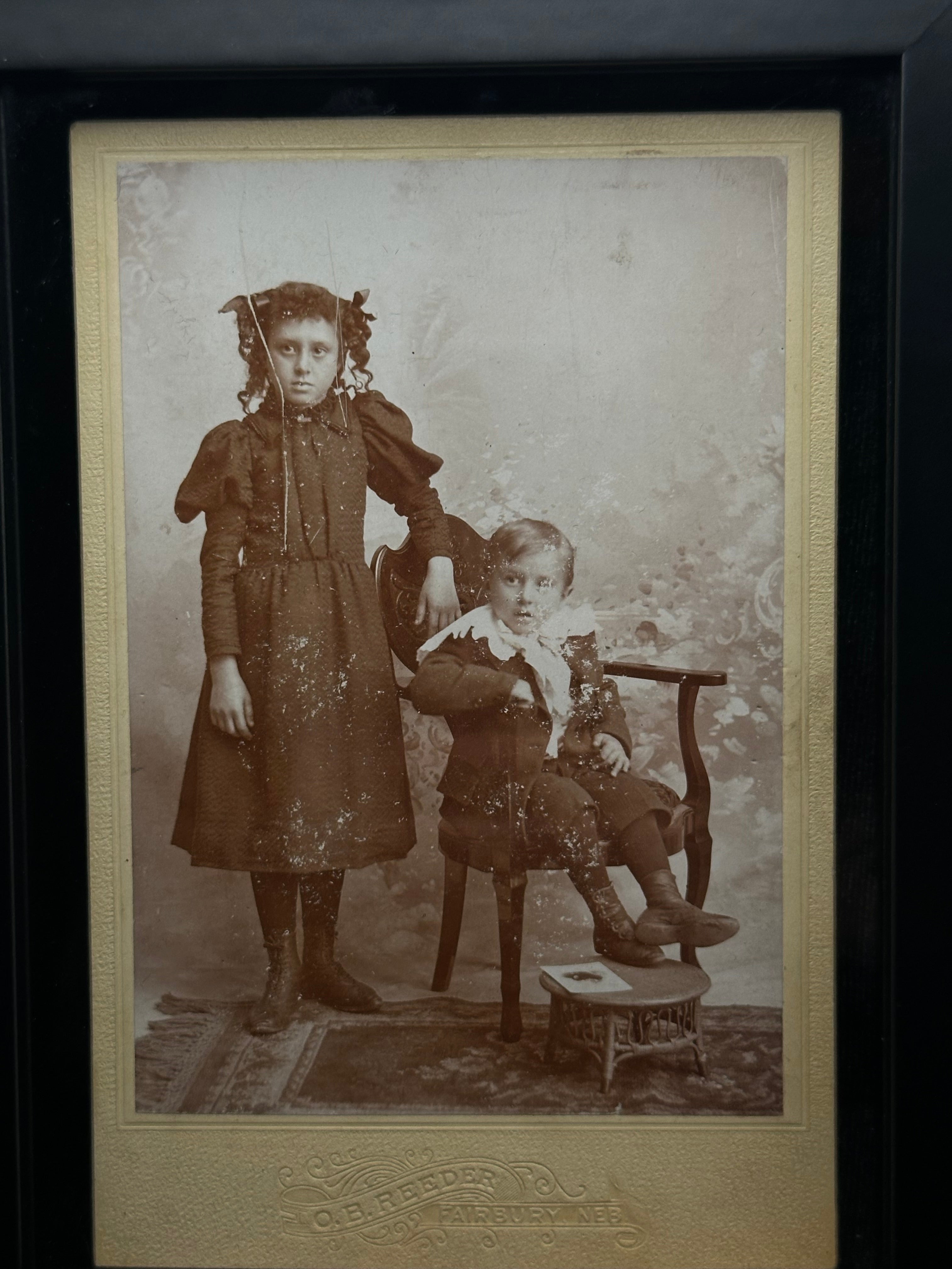 Antique Victorian cabinet card photo