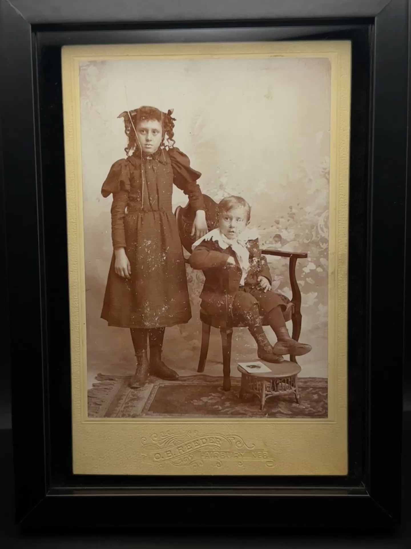 Antique Victorian cabinet card photo